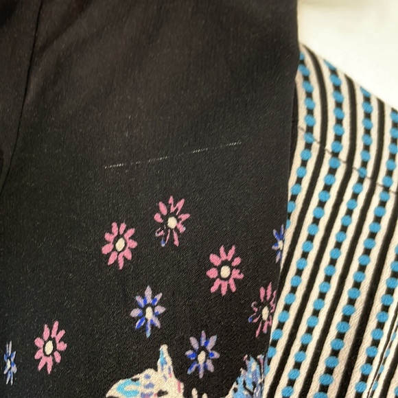 Free People Mix and Match Mixed Print Cropped Blouse. Size Small. - Picture 9 of 15